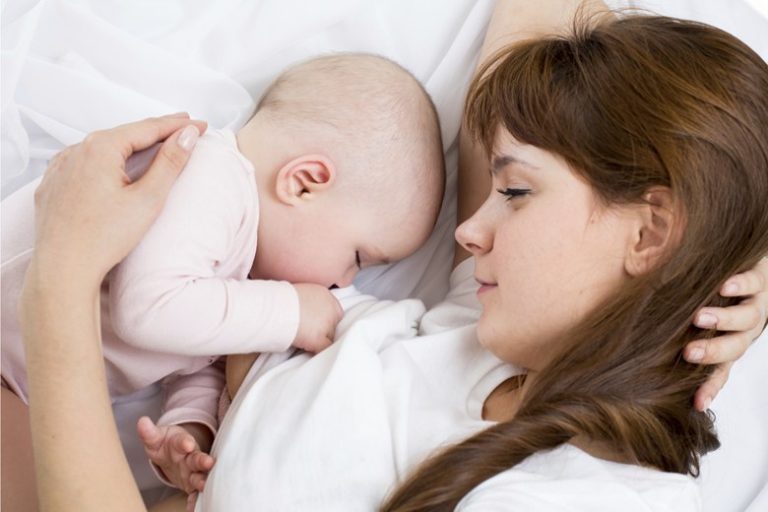 Emziren Annelerin Yemesi Gereken 5 Meyve