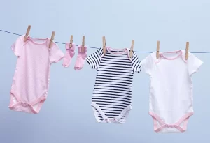 Yeni Doğan Bebek Kıyafetleri Nasıl Yıkanmalı?